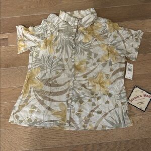 Silk/rayon blend short sleeve  blouse size large NWT Jamaica Bay